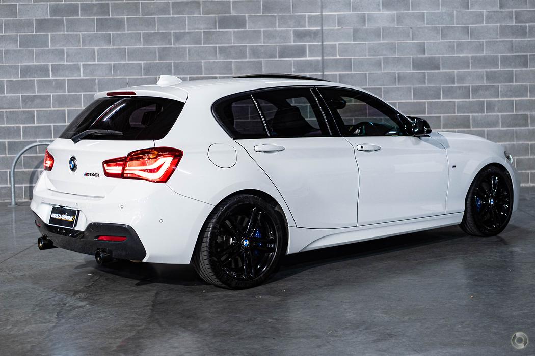 2018 BMW M140i
