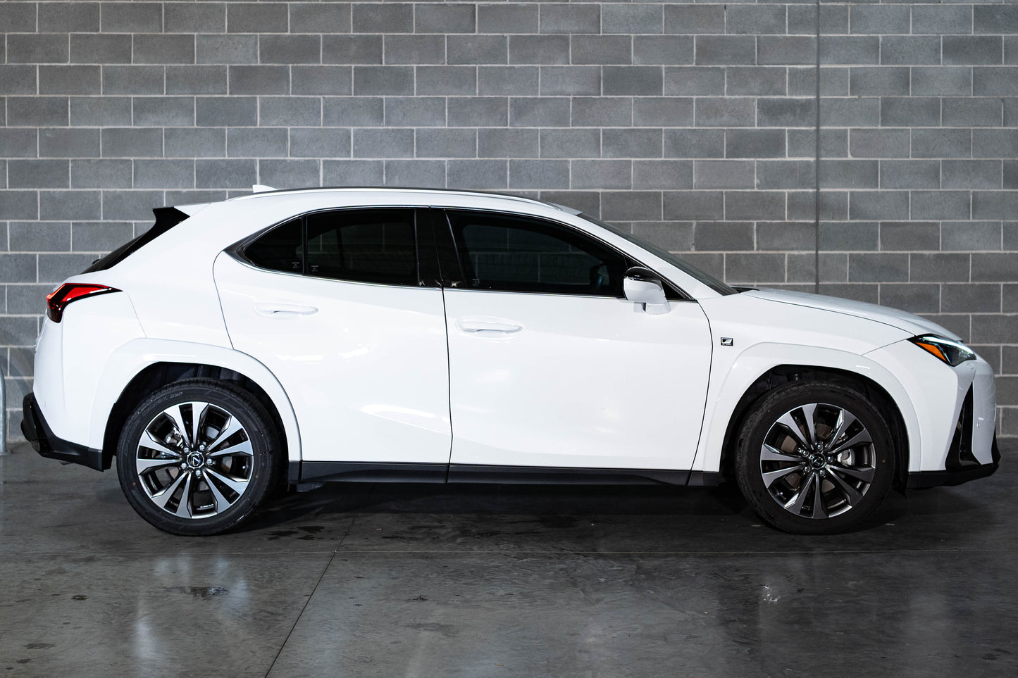 2023 Lexus UX250h F Sport Hybrid