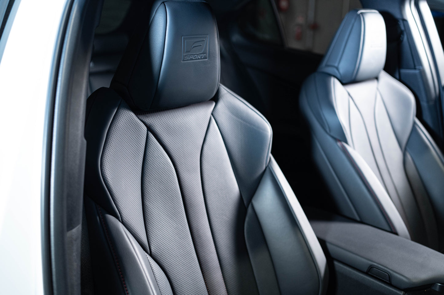 2023 Lexus UX250h F Sport Hybrid