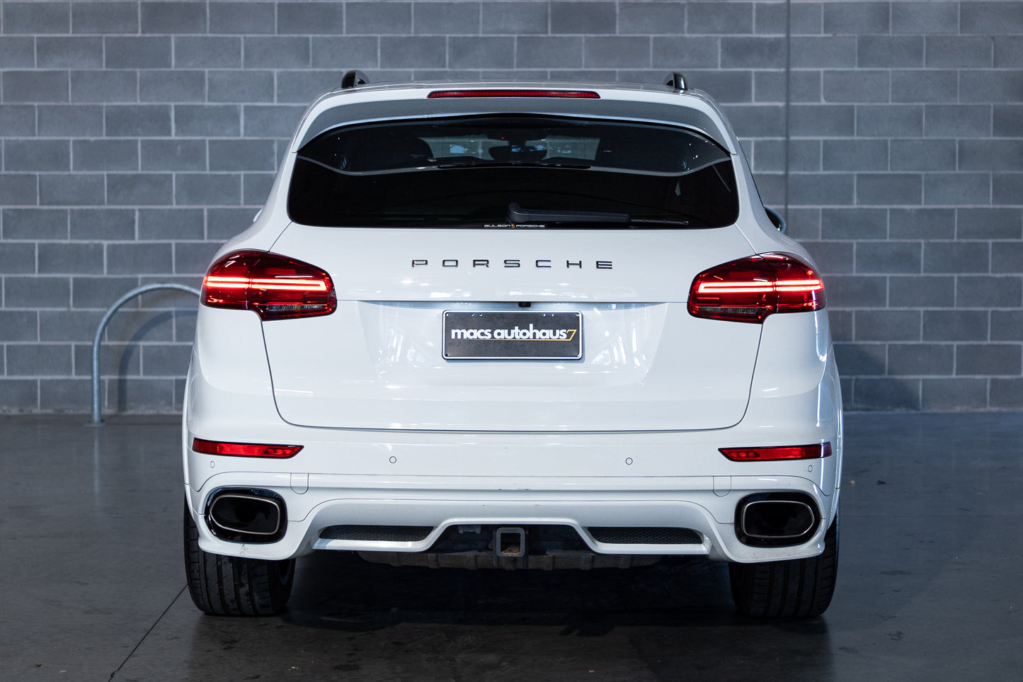 2016 Porsche Cayenne Diesel Platinum Edition