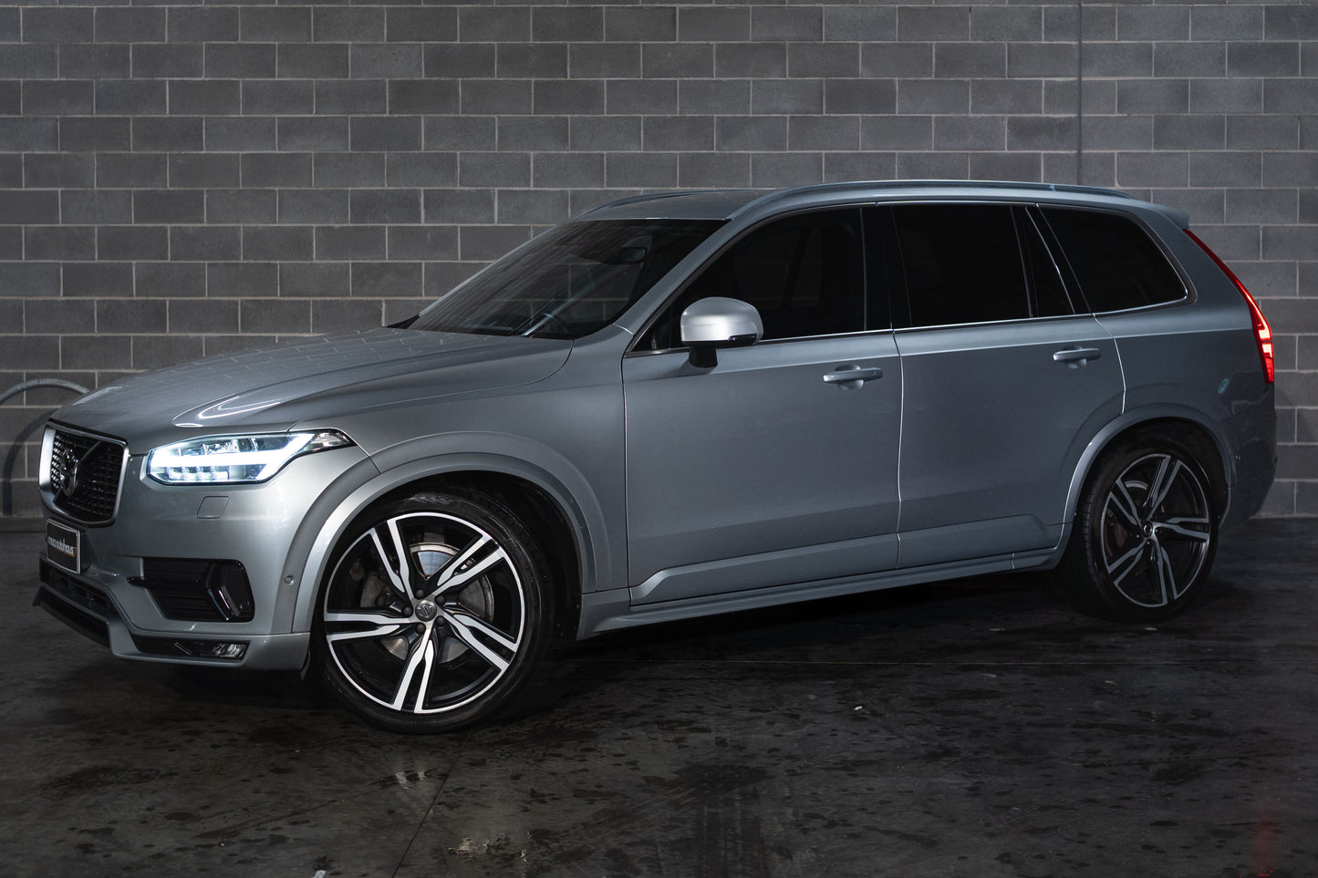 2018 Volvo XC90 L Series D5 R-Design