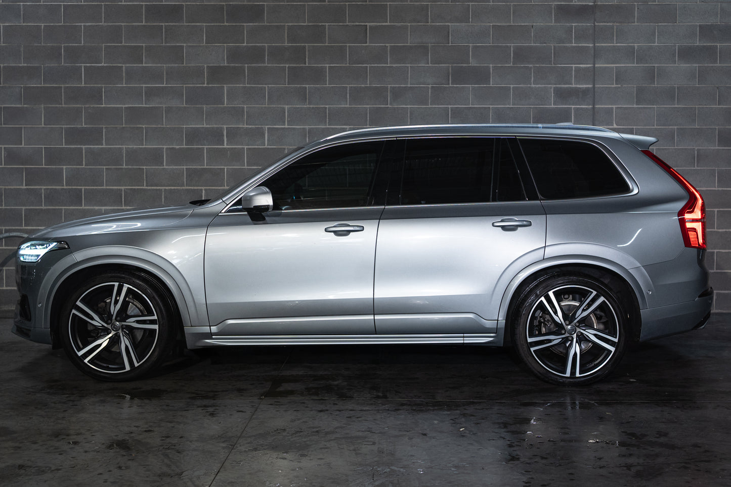 2018 Volvo XC90 L Series D5 R-Design