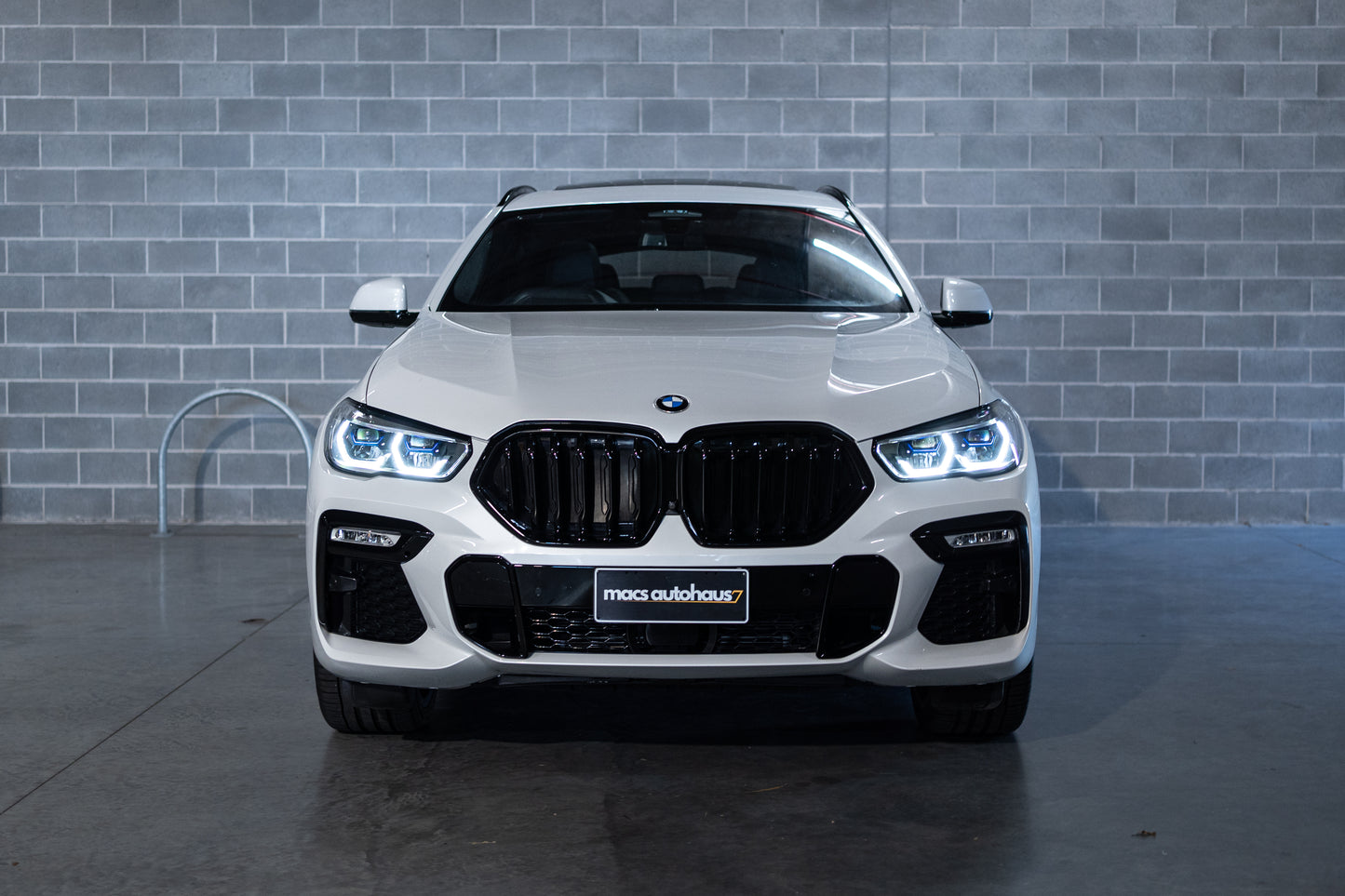 2020 BMW X6 G06 M50i