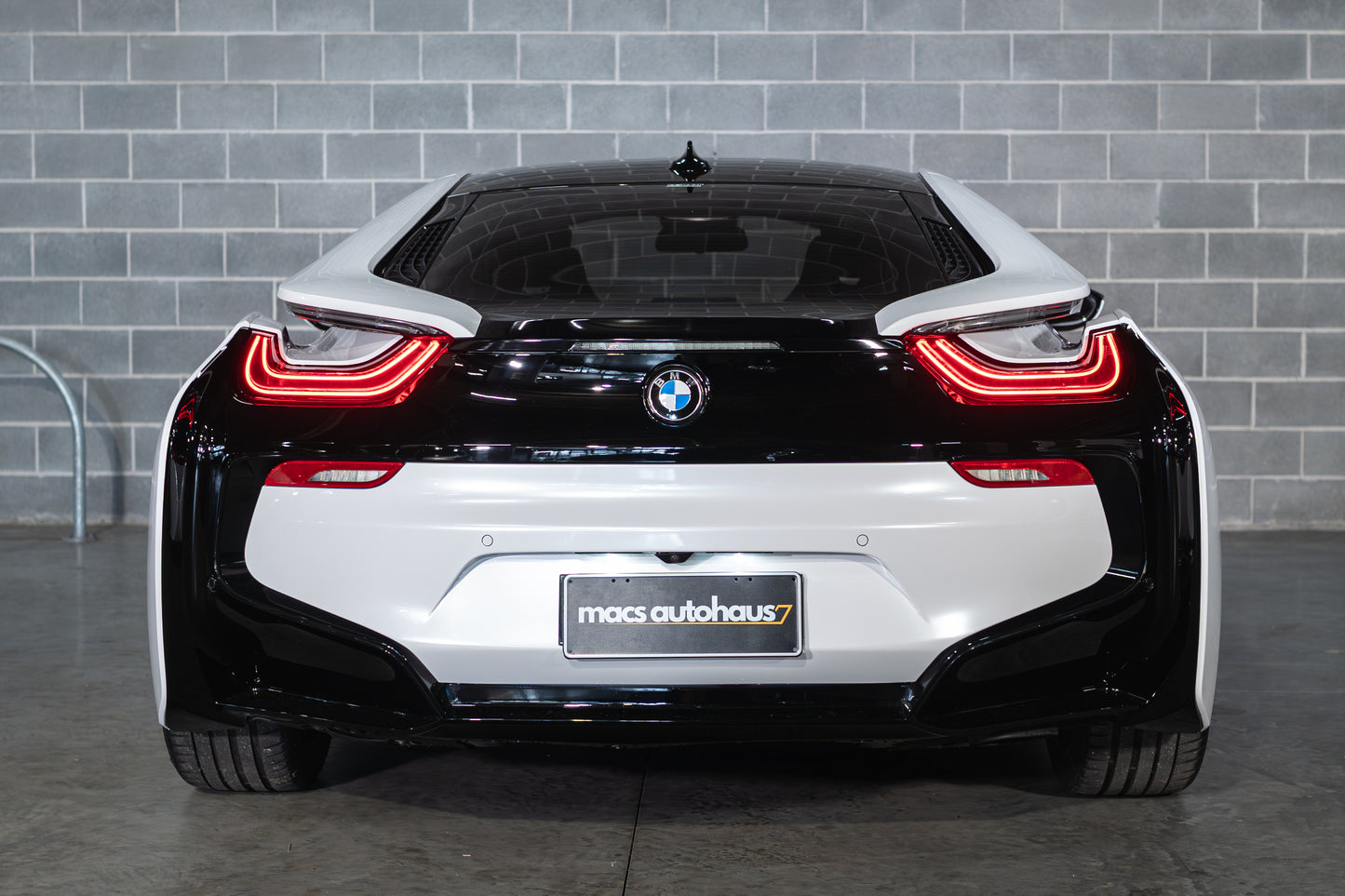 2016 BMW i8 Coupe