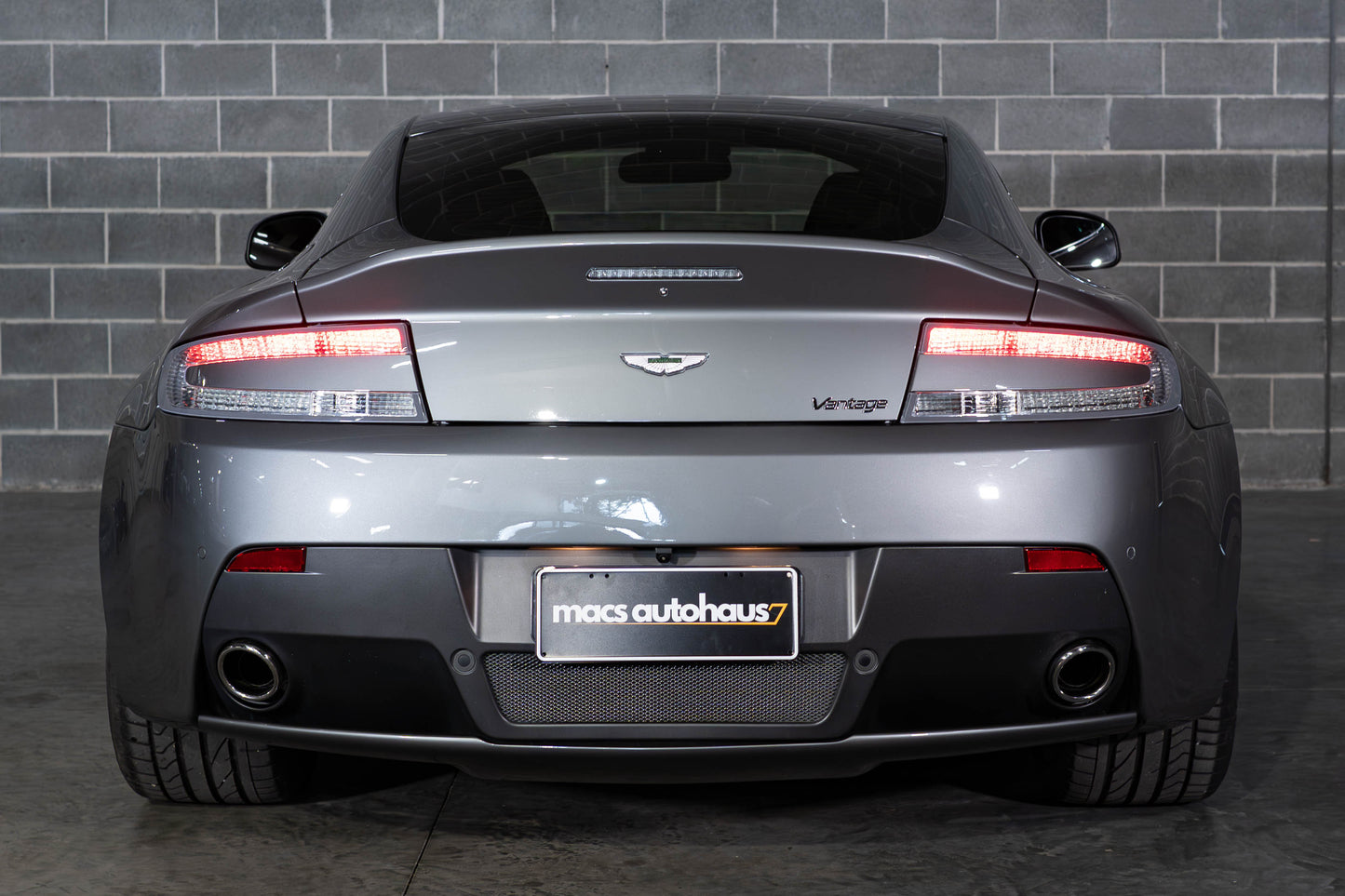 2012 Aston Martin V8 Vantage