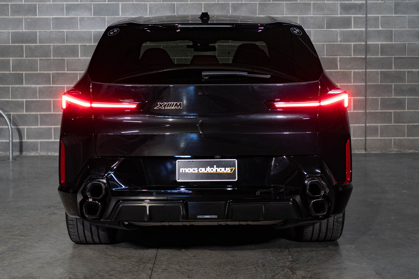 2023 BMW XM xDrive Hybrid