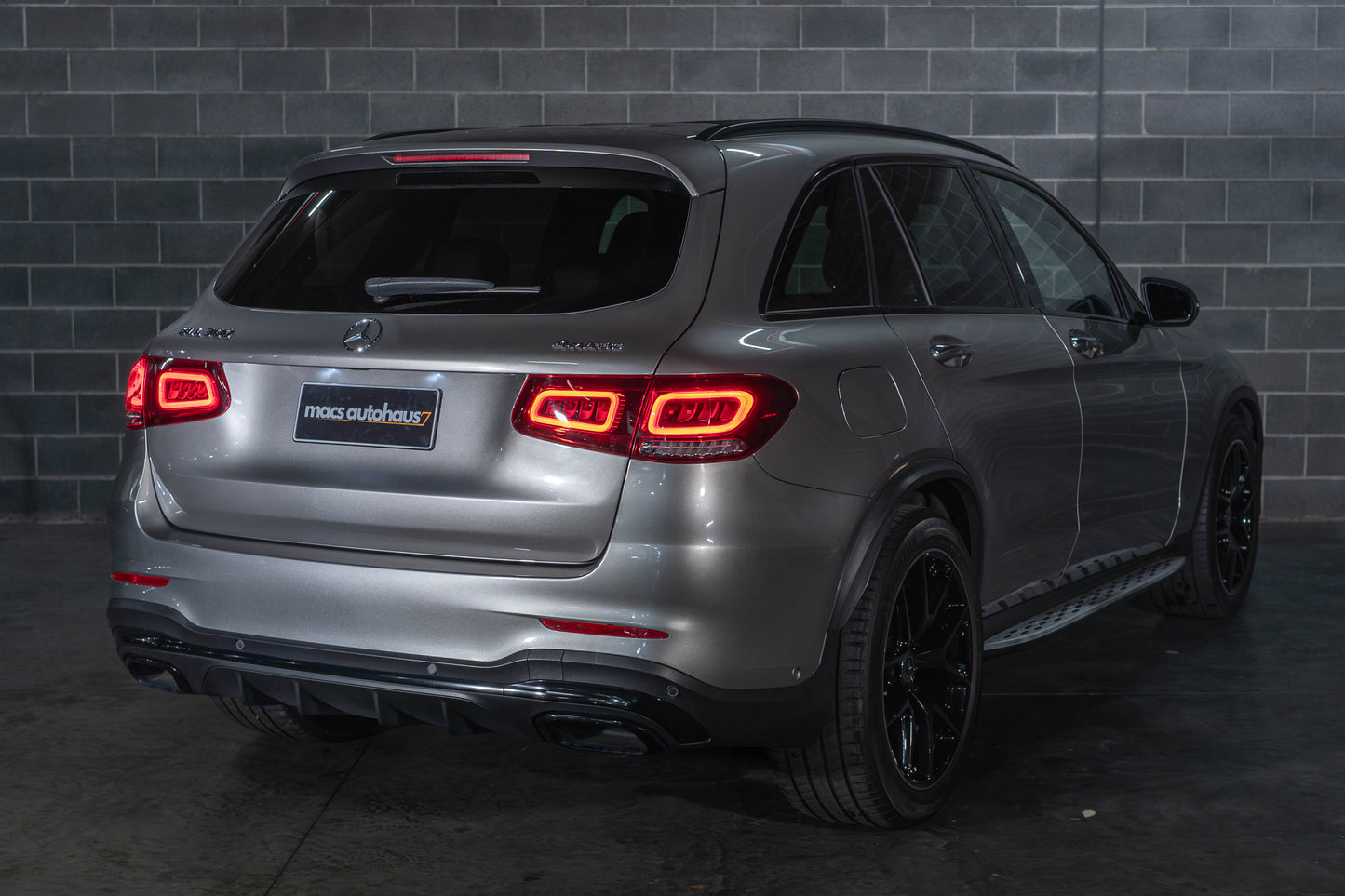 2022 Mercedes-Benz GLC300