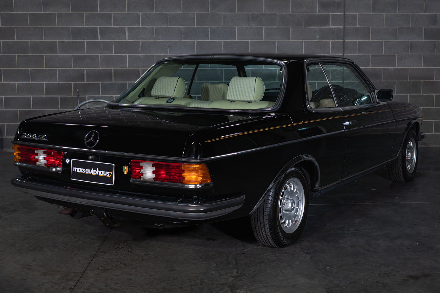 1982 Mercedes-Benz 280CE W123 Coupe