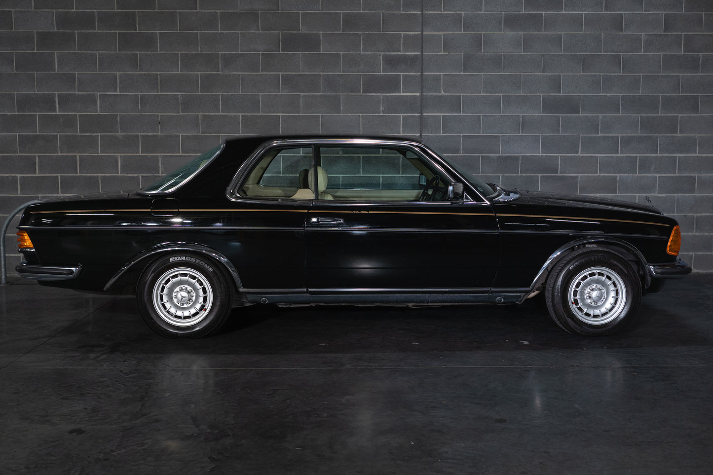 1982 Mercedes-Benz 280CE W123 Coupe
