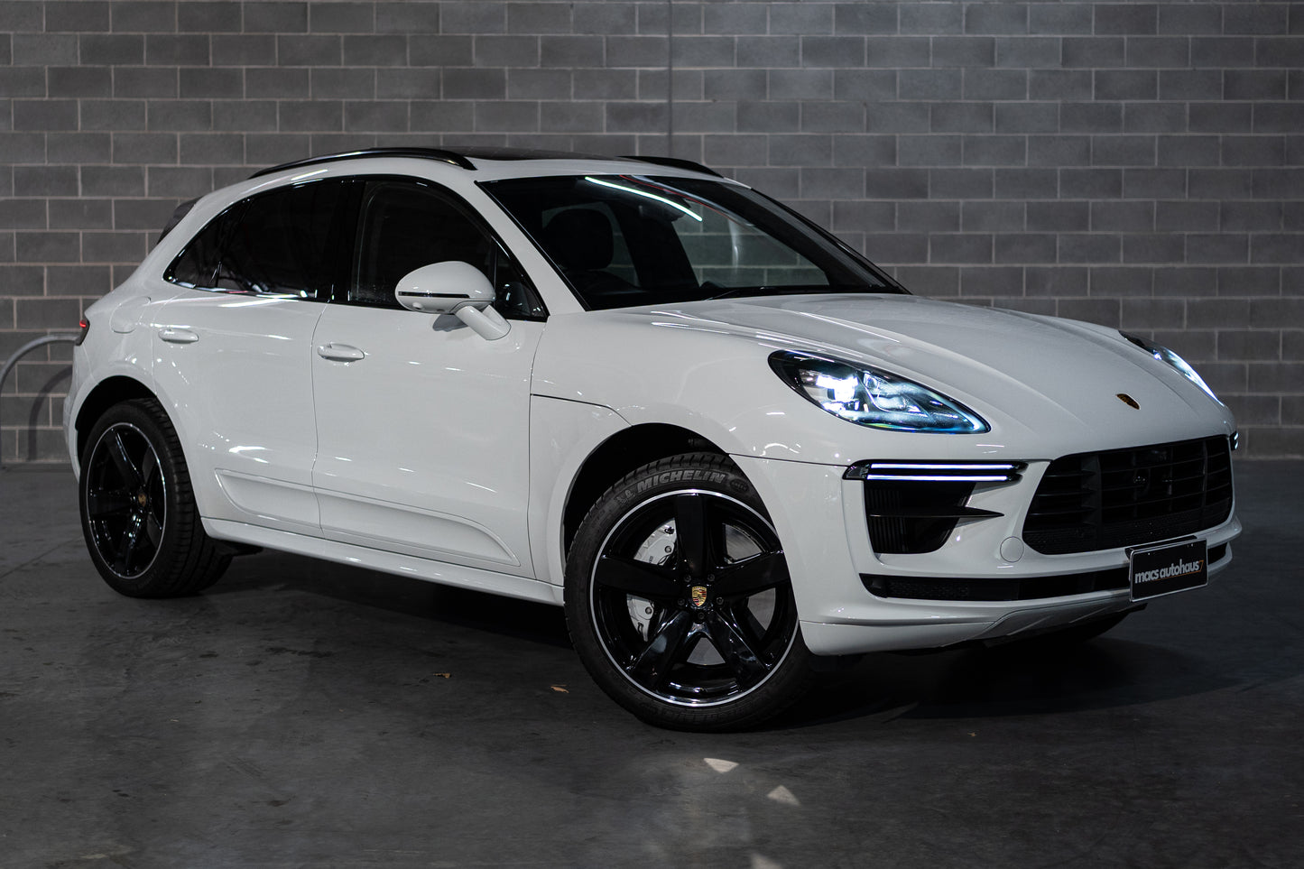 2020 Porsche Macan Turbo