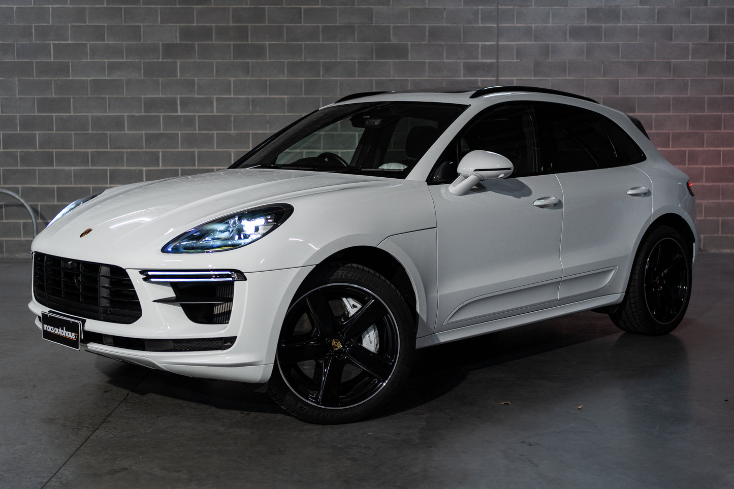 2020 Porsche Macan Turbo