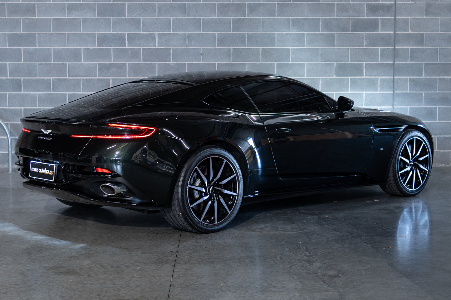 2017 Aston Martin DB11 Launch Edition Coupe