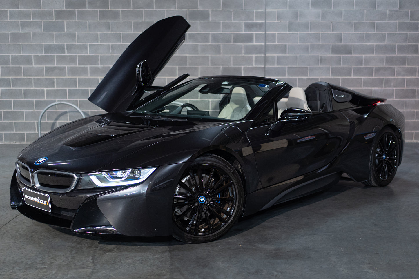 2019 BMW i8 Roadster Hybrid