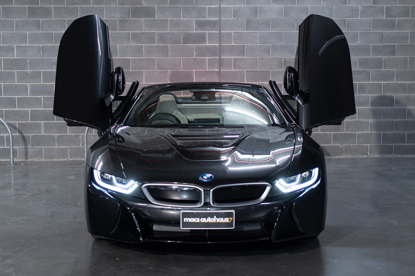 2019 BMW i8 Roadster Hybrid