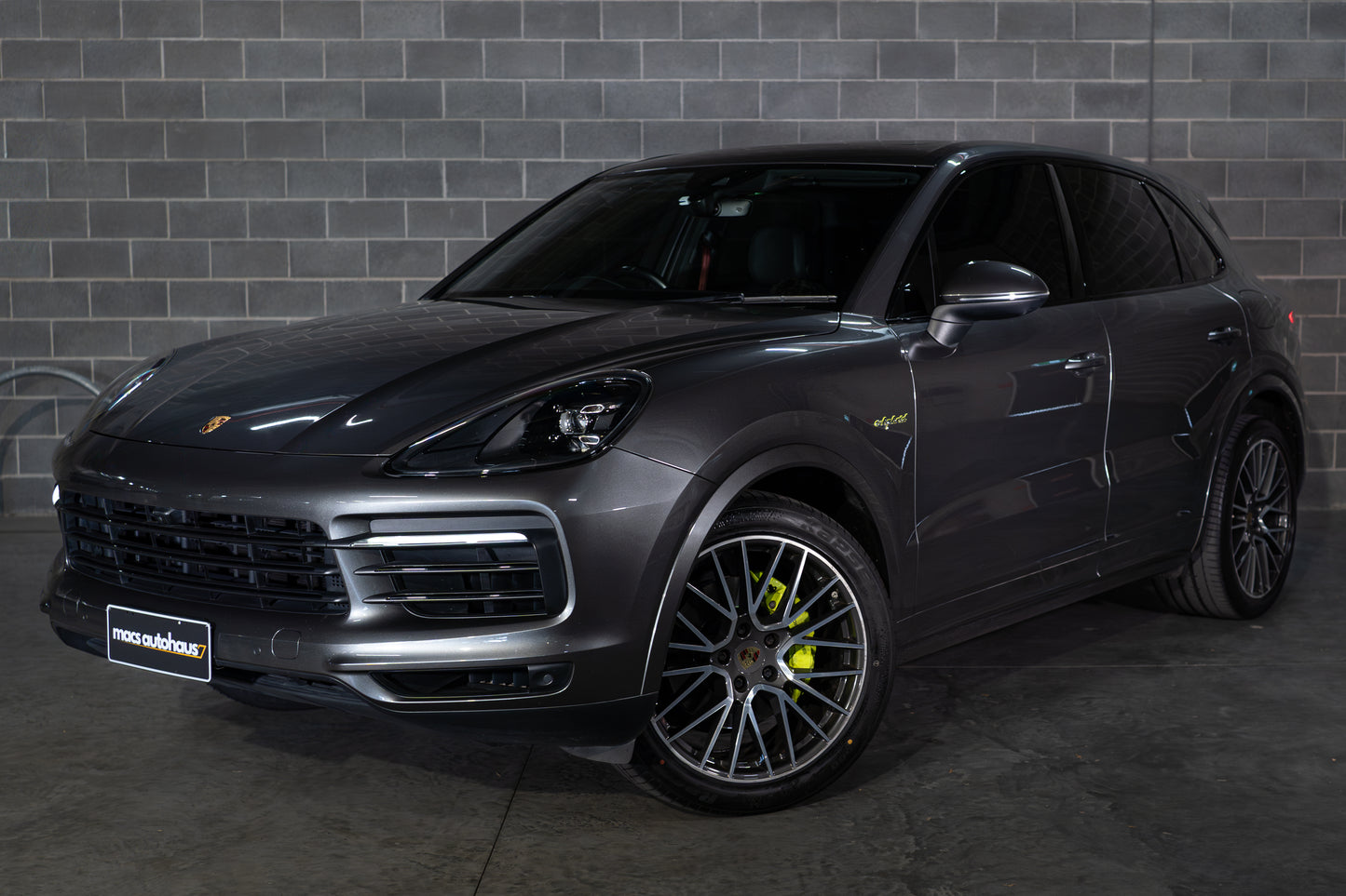 2019 Porsche Cayenne E-Hybrid