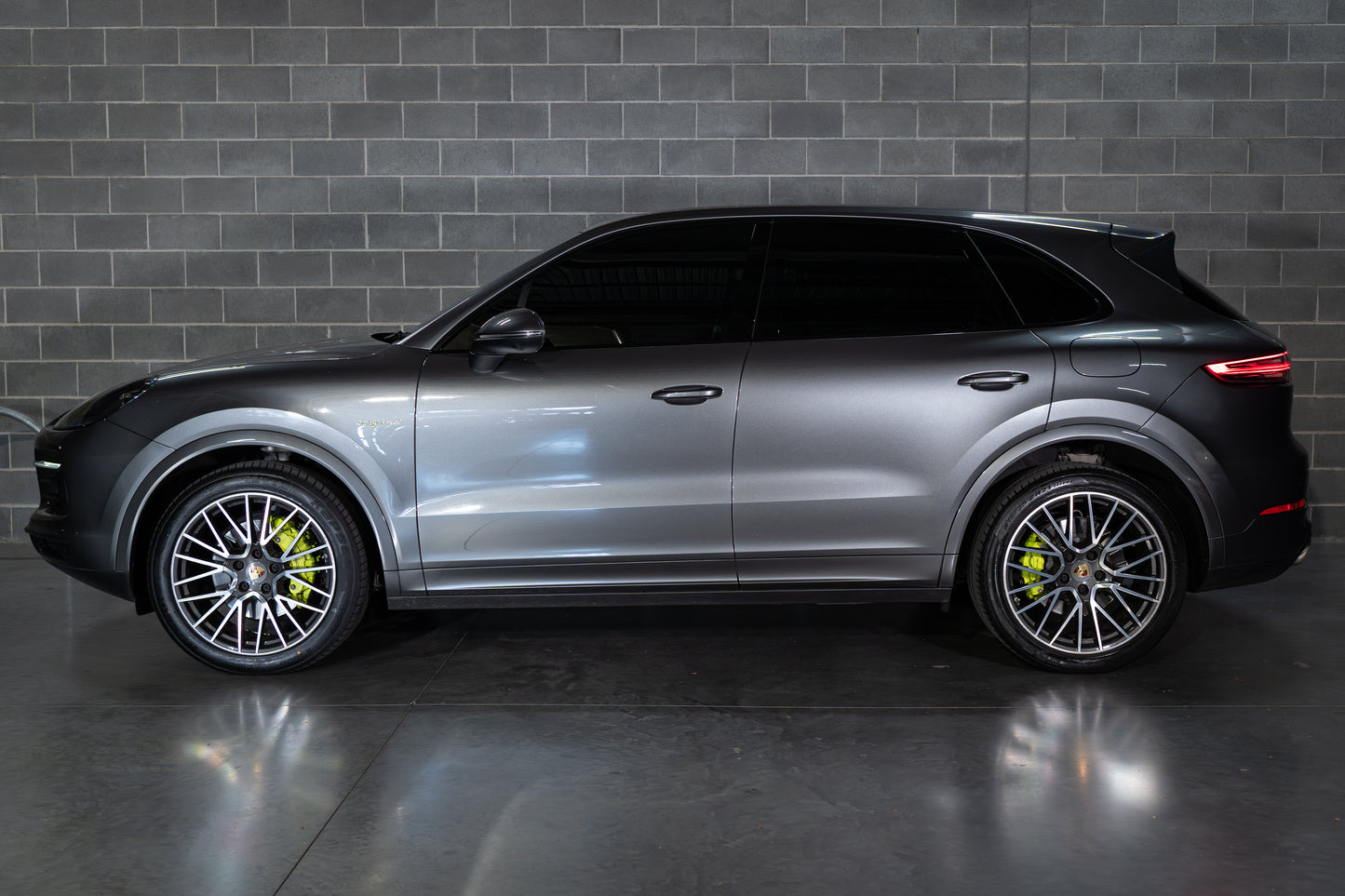 2019 Porsche Cayenne E-Hybrid