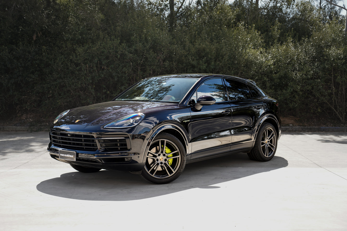 2021 Porsche Cayenne E-Hybrid Coupe