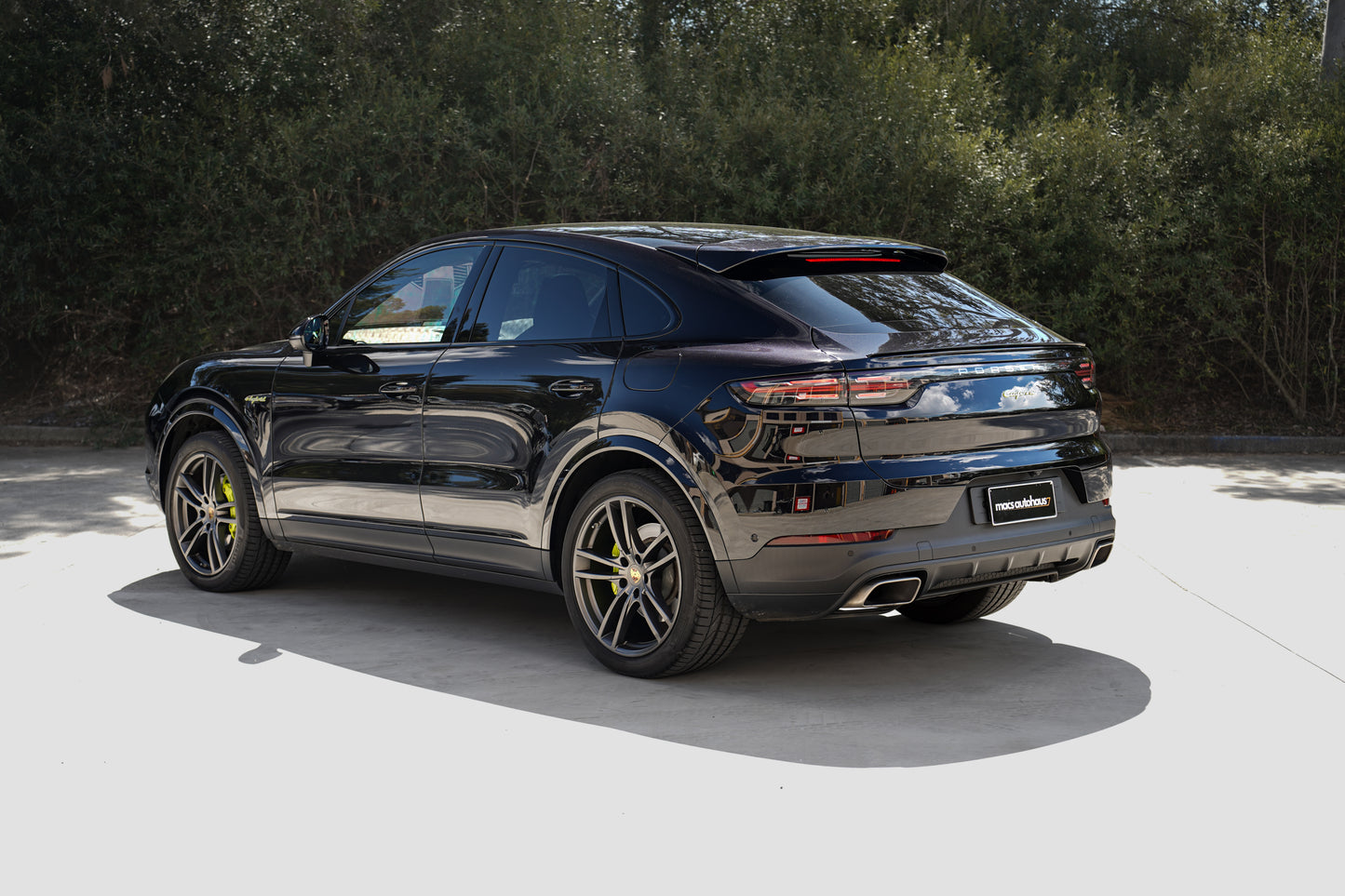 2021 Porsche Cayenne E-Hybrid Coupe