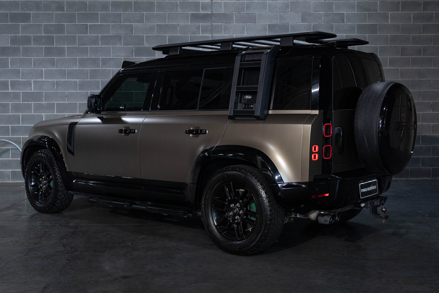 2020 Land Rover Defender 110 P400 S