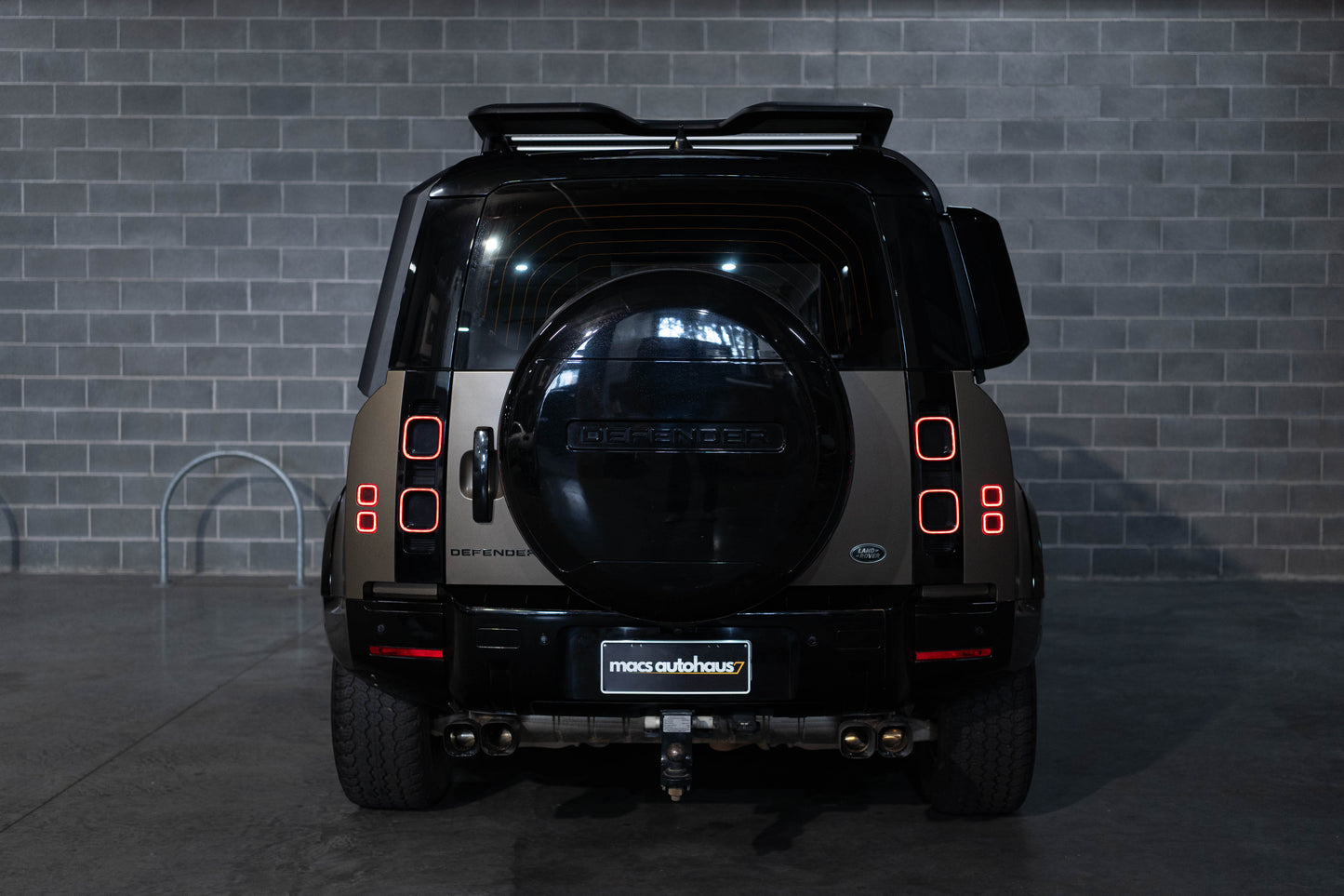 2020 Land Rover Defender 110 P400 S