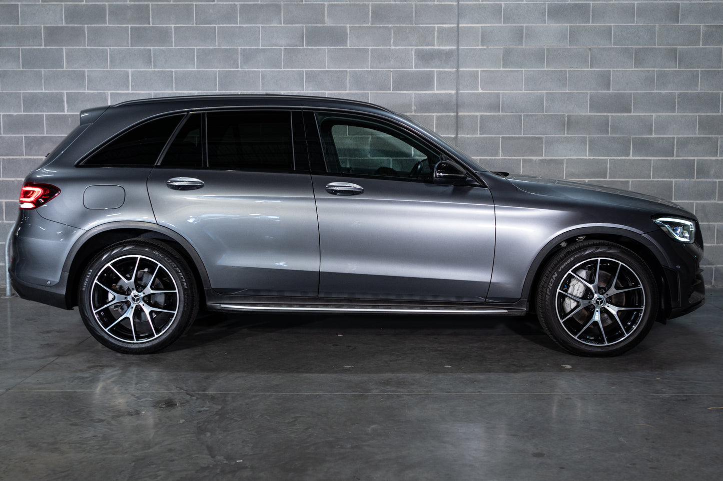 2021 Mercedes-Benz GLC300