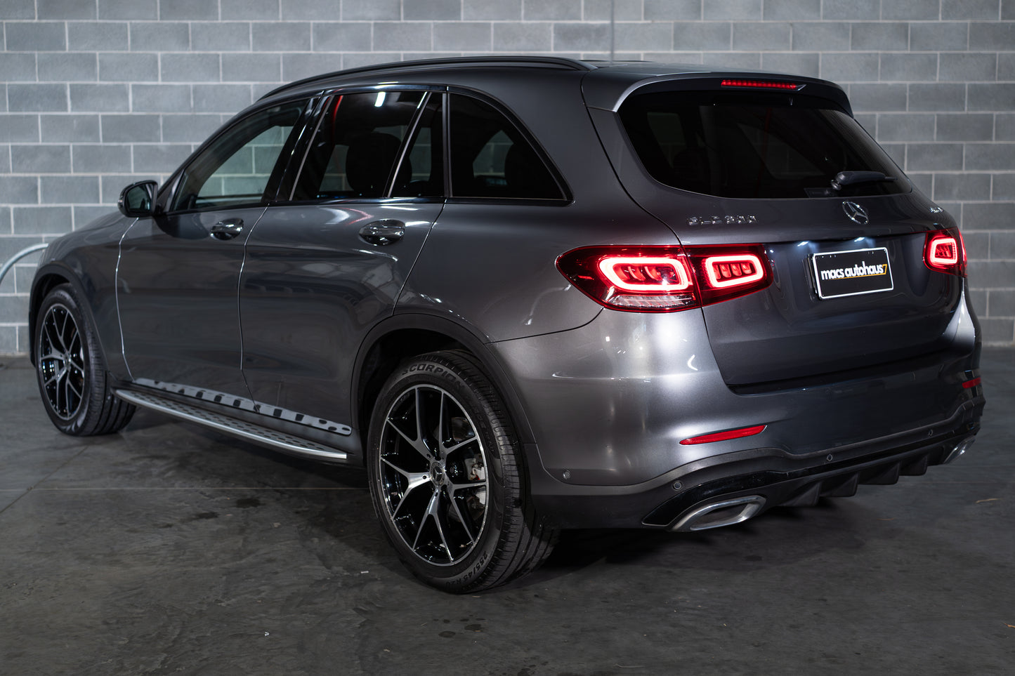 2021 Mercedes-Benz GLC300