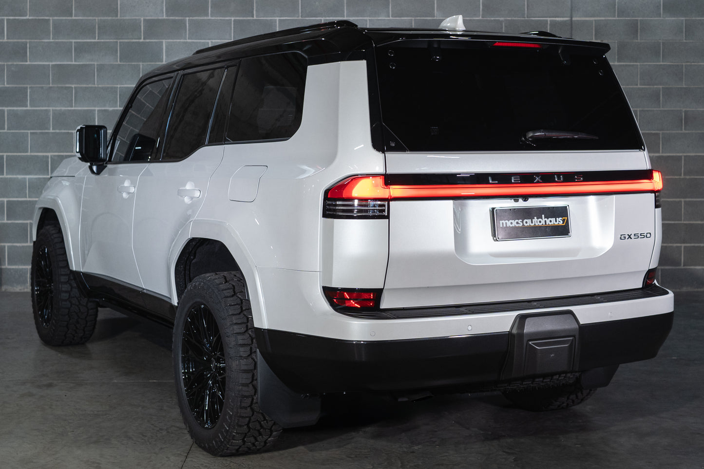 2026 Lexus GX550 Sports Luxury