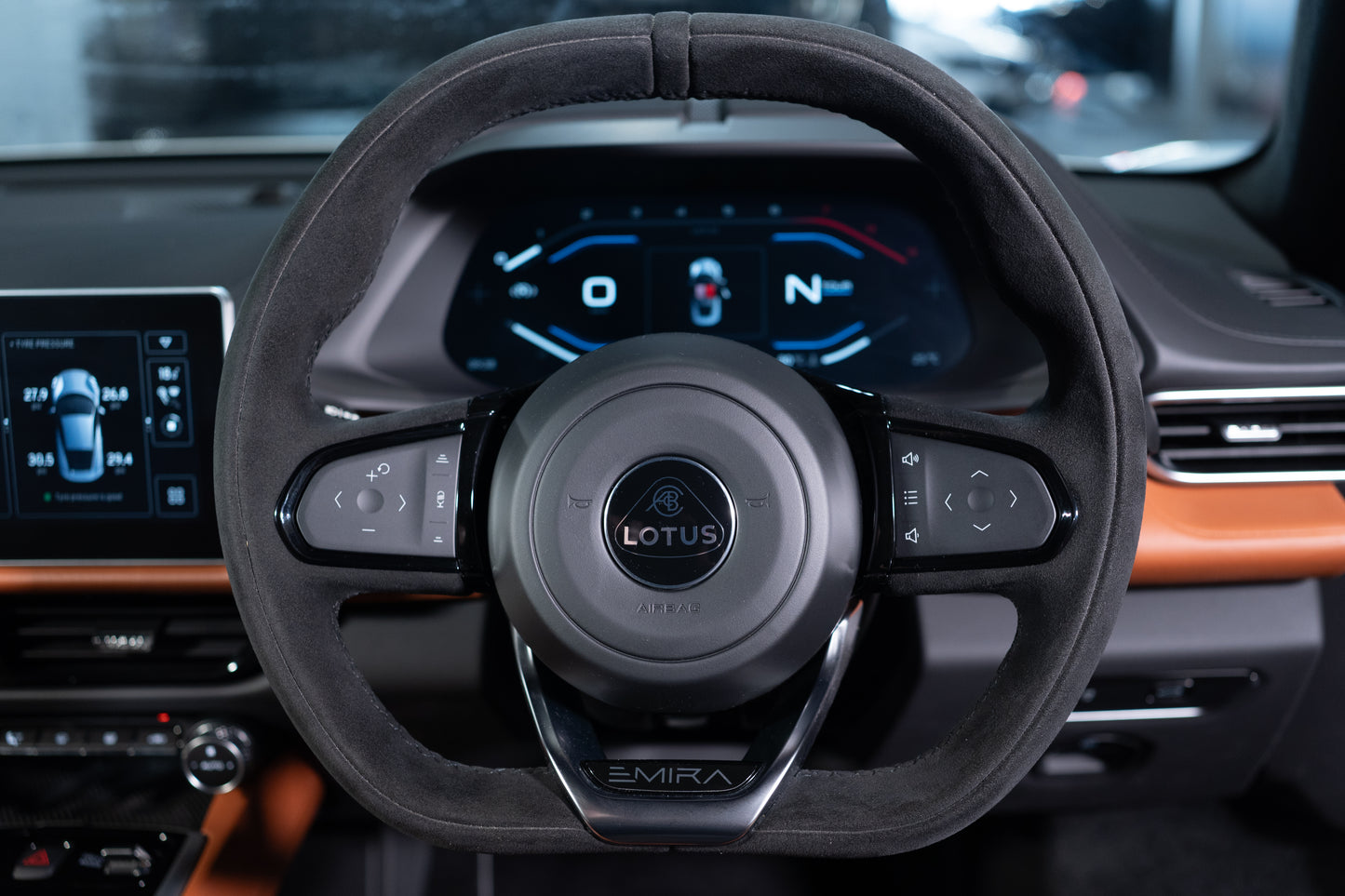 2023 Lotus Emira MY24 V6 MT First Edition