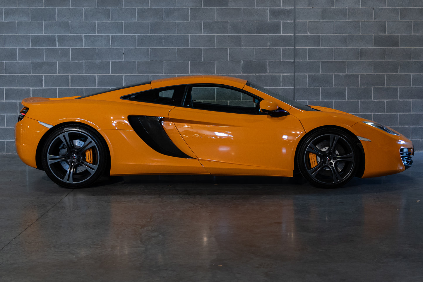 2012 McLaren MP4-12C