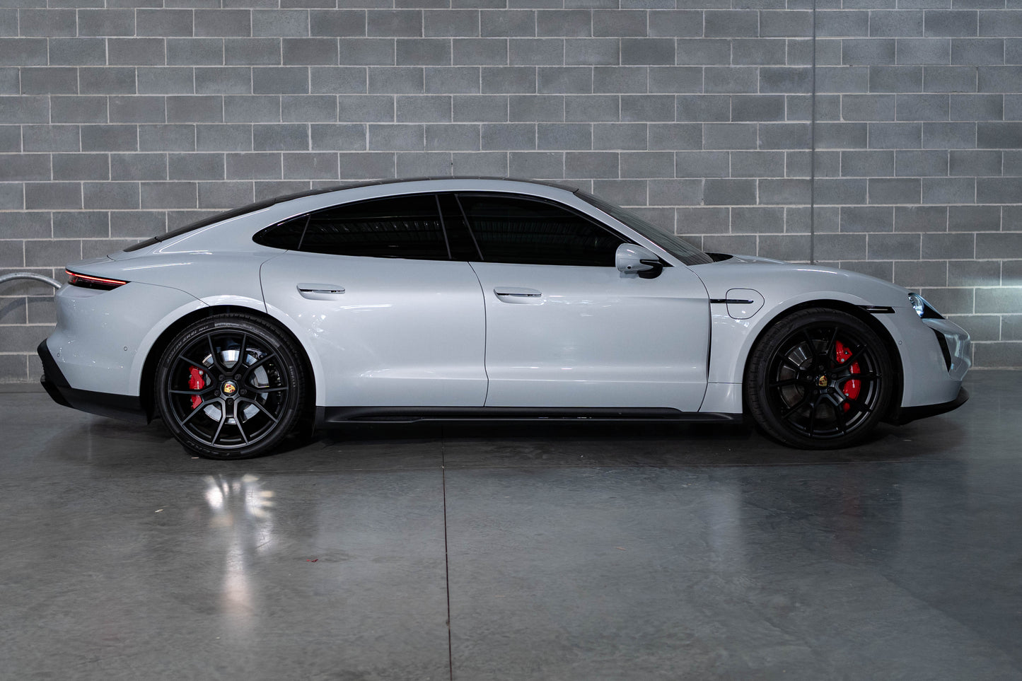 2023 Porsche Taycan MY24 GTS