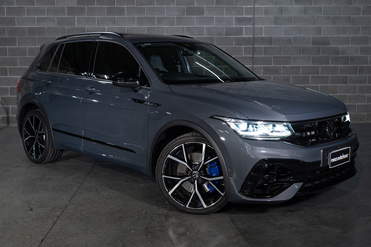 2022 Volkswagen Tiguan R Grid Edition