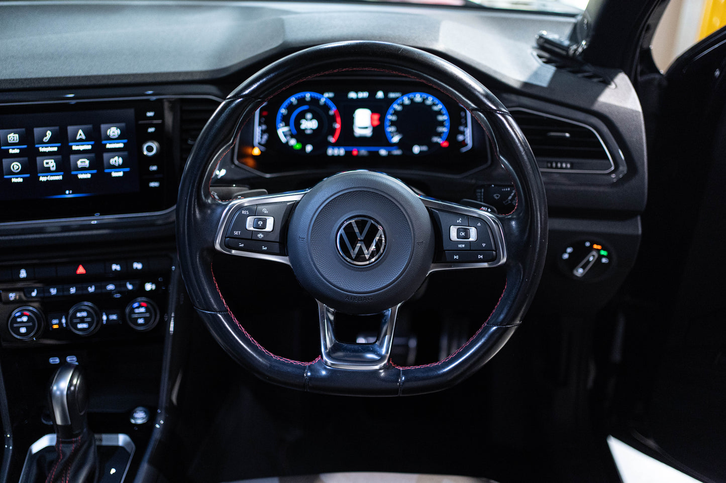 2022 Volkswagen T-Roc Sport Wagon