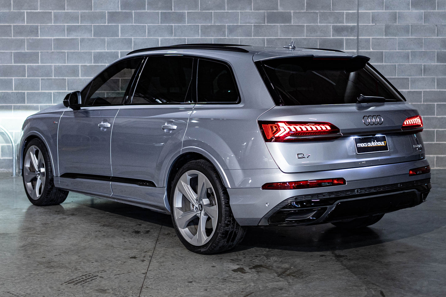 2020 Audi Q7 50 TDI S line quattro