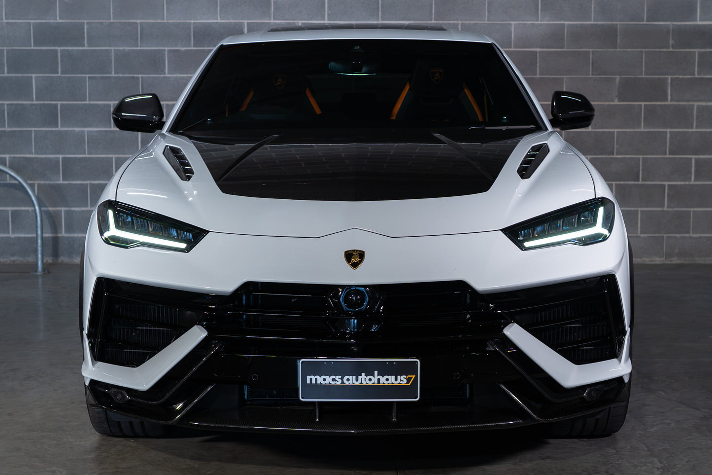 2023 Lamborghini Urus Performante